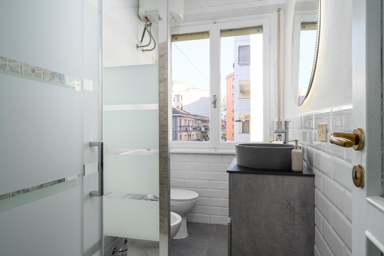 Gressoney 6-Sx - Monolocale Cool Apartment Milan Bagian luar foto